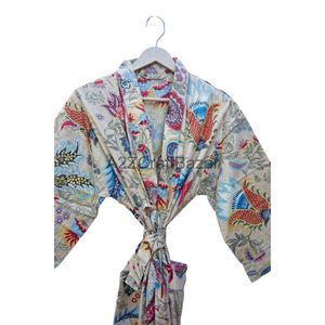 Kimono en tissu de coton imprimé floral de haute qualité, design enveloppant, taille élastique, manches trois quarts, col en V sur le devant, pour femmes - Product Image 4