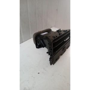 ช่องระบายอากาศแผงหน้าปัดด้านขวา VOLKSWAGEN Polo รุ่นที่ 6 (17>) รหัส 2G1819704 CHY - Product Image 2