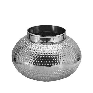 Vase à fleurs en métal, finition argentée brillante, design martelé, pour mariage ou décoration intérieure, fabrication et fournisseur en Inde. - Product Image 1