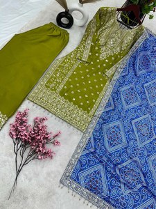 Gujarati Trend Top Rated Multi Codage & Séquence Travail Salwar Suit Avec Bandhani Print Lace Border Dupatta Set À Bas Taux - Product Image 5