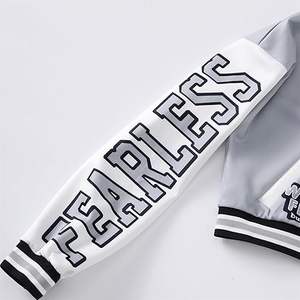 แจ็กเก็ตทีมวิทยาลัยแจ็กเก็ตผ้าปะตัวอักษรผ้ากำมะหยี่เสื้อคลุมสไตล์เบสบอลส่วนบุคคลเสื้อโค้ทแฟชั่นทีมวิทยาลัยสำหรับผู้หญิง - Product Image 6