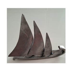 Sculpture en aluminium coulé exprimant une élégance intemporelle, une force créative, une forme équilibrée et une art contemporain durable. - Product Image 5