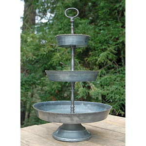 ชั้นวางขนม 2 ชั้น ทรงสี่เหลี่ยม คุณภาพพรีเมียม พร้อมหูจับ สำหรับวางขนมหวาน เค้ก คัพเค้ก เหมาะสำหรับตกแต่งบ้านสไตล์ฟาร์มเฮาส์ สีเทาชุบสังกะสี - Product Image 3