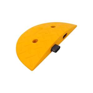 Rubber-Backed PVC Speed Bump Cover 40 X 20 X 4 cm Made of Durable Plastic - Product Image 1