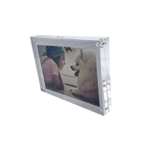 Cadre photo en acrylique double face de luxe avec fermeture magnétique: affichage transparent polyvalent pour des souvenirs précieux - Product Image 4