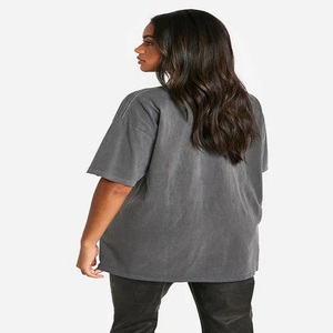 Camiseta con gráfico extragrande para mujer personalizada, estampado de invierno de corte holgado de punto de calidad superior para cualquier ocasión, edición limitada - Product Image 2