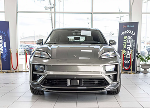 Porsche Macan électrique Turbo AWD 2025 bien entretenue, garantie incluse - Product Image 2