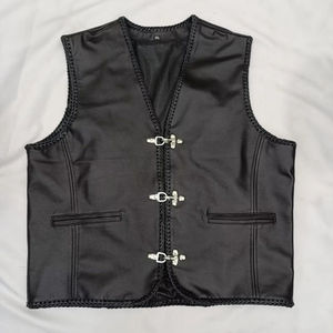 เสื้อกั๊กหนังแท้สไตล์มอเตอร์ไซค์แบบสั่งทำขายส่ง OEM รุ่น Famous Sons of Anarchy จากซีรีส์ทีวีสุดเท่ - Product Image 1