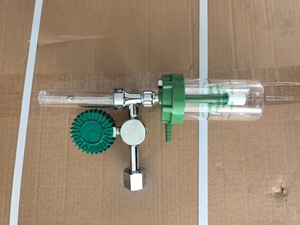 Régulateur d'oxygène médical abordable de 15 LPM avec débitmètre précis - Product Image 3