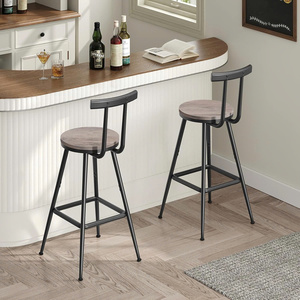 Ensemble de 2 grands tabourets de comptoir avec cadre en métal et pieds réglables, chaises faciles à assembler pour la cuisine ou le café, Greige - Product Image 4