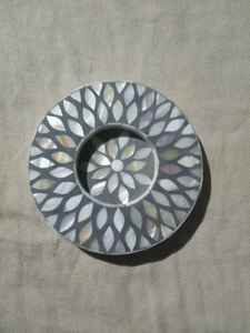 Elegante Posavasos de Nácar Pulido de Primera Calidad, Hecho a Mano para Tazas de Té y Café, Decoración de Mesa de Comedor y Fiestas - Product Image 3