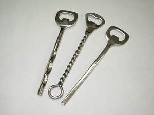 Fancy Modern Vantage Acero inoxidable Aspecto clásico Diseño simple Abrebotellas Alta calidad Moderno Brillante Polaco Abrebotellas - Product Image 4