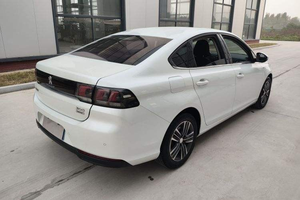 Peugeot 308 2019 230THP Automático Edición Lujo Euro IV Volante a la Izquierda Interior Oscuro Llantas R16 - Product Image 4