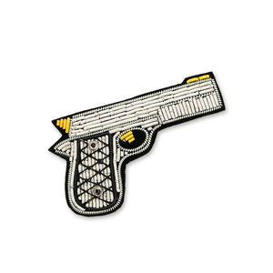 Broches de pistolet en cuivre de mode-Fil de lingot brodé à la main Fournisseur de services OEM de haute qualité - Product Image 1