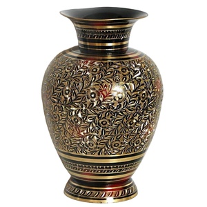 Vase à fleurs en laiton de haute qualité gravé peinture noire avec fini polonais pour décor à la maison de table et décoration de Table - Product Image 2