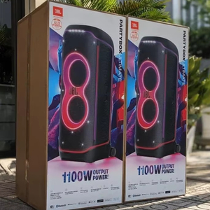 Altavoces Autoamplificados de Alta Calidad para Fiestas, Party Box Ultimate de 1100 W con 2 Micrófonos Inalámbricos - Product Image 1