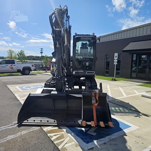 MECALAC 2024 8MCR État neuf - Product Image 6