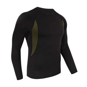 Vente en gros Ensemble de compression élégant à la mode pour hommes séchage rapide ensemble de yoga anti-rides grande taille avec design de couleur personnalisé - Product Image 6