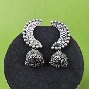 Pendientes Jhumka Indios de Plata Oxidada con Forma de Luna Creciente, Regalo para Ella - Product Image 4