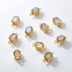 Colgante de piedras preciosas de labradorita facetado ovalado de 13x6mm, Conector de ajuste de punta bohemio chapado en oro para fabricación de joyas cristianas DIY - Product Image 1