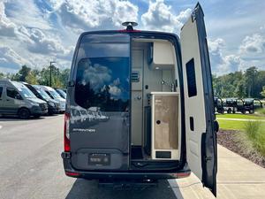 รถบรรทุกเมอร์เซเดส-เบนซ์ สปรินเตอร์ 3500 คาร์โก 170wbrwd 3/ดี ขยายตัว ปี 2023 รถมือสอง สภาพสมบูรณ์แบบ - Product Image 4