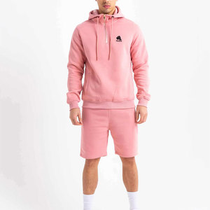Conjunto de Sudadera con Capucha y Pantalones Cortos para Hombre, Diseño Moderno Hecho en Pakistán - Product Image 1