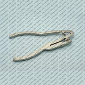 Poinçon de barrage allemand en acier inoxydable ivoire en caoutchouc 6 instruments de perforation dentaires endodontiques manuels réutilisables et ergonomiques - Product Image 3