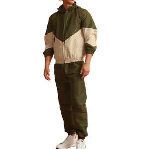 Ensemble de survêtement coupe-vent pour homme, veste et pantalon d'extérieur, tissu Ripstop, multi-poches, logo personnalisé, vente en gros - Product Image 3