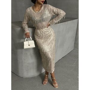 Vente en gros de jupes en plumes et paillettes pour femmes - Product Image 2