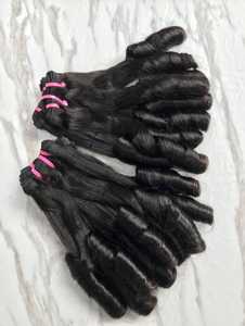 ผมต่ออินเดียแท้ 100% แบบไม่ผ่านกระบวนการใดๆ ลอนซุปเปอร์เวฟ เกรดเรมี่ จัดเรียงเกล็ดผม ต่อจากผู้บริจาคคนเดียว ไม่หลุดร่วง ลอนธรรมชาติ - Product Image 3