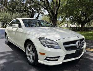 Mercedes-Benz CLS 550 4MATIC Luxe d'occasion à prix réduit, modèle 2014, à vendre - Product Image 1