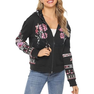 Sweats à capuche brodés pour femmes en matériau durable disponibles au tarif de gros sur mesure Sweats à capuche brodés pour femmes de qualité supérieure - Product Image 3