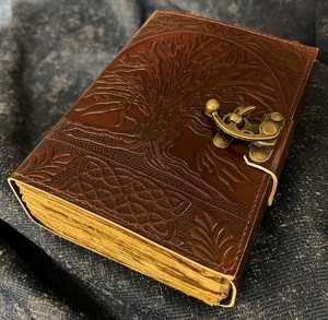 วารสารหนังลายนูนที่มีคุณภาพสูงและออกแบบได้ตามต้องการมีขนาดและสีสำหรับจำหน่ายต่อ - Product Image 6