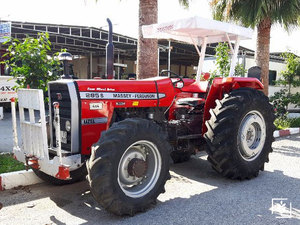Tracteur MASSEY FERGUSON 285 185 CV 4RM d'occasion avec moteur Cummins, boîte de vitesses, pompe principale et composants de roulement, garantie de 3 ans à vendre - Product Image 4