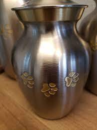 Urne de crémation pour animaux de compagnie en métal chaud couleur foncée impression papillon fournitures funéraires en gros urnes couleur foncée vente chaude urnes de luxe pour animaux de compagnie - Product Image 3