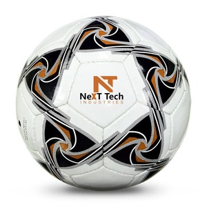 Ballon de football d'entraînement Next Tech Industries en matériau PU pour l'entraînement avec design personnalisé et logo personnalisé - Product Image 6