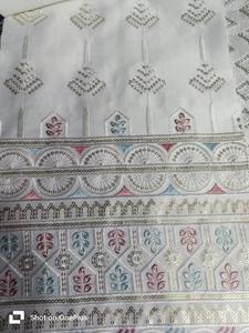 Tela de Satén Malai de Punto Dobby Suave y Brillante en Oferta, Bordado Pesado con Pedrería, Antiestática, para Diseñadores, Bodas y Textiles para el Hogar - Product Image 5