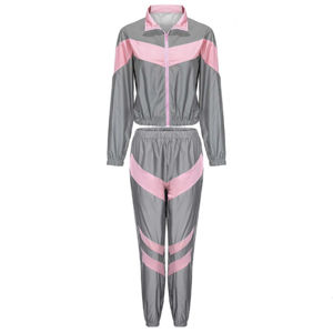 Ensemble coupe-vent coupe-vent attrayant et décontracté pour femmes, ensemble de 2 pièces de qualité durable avec logo personnalisé pour le survêtement coupe-vent d'hiver - Product Image 1