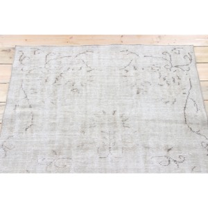 Alfombra Turca de 4.2x4.9 pies, Alfombra Verde con Diseño Floral de Lana - Product Image 4