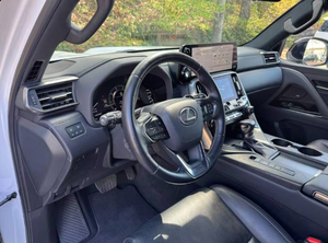 รถยนต์มือสอง ปี 2023/24 LX 600 4 ประตู SUV ขับเคลื่อน 4 ล้อ (เครื่องยนต์ 3.4 ลิตร 6 สูบ เทอร์โบ 10 สปีด) พร้อมจัดส่งและส่งมอบอย่างรวดเร็ว - Product Image 6