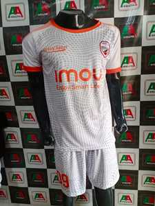 กางเกงขาสั้นใส่เล่นฟุตบอลผ้าโพลีเอสเตอร์พิมพ์ซับลิเมชันตามสั่งสำหรับ2026 - Product Image 6