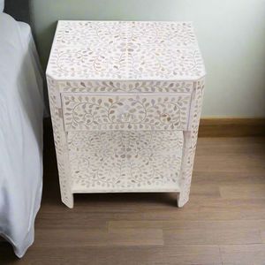 Mesita de noche moderna con incrustaciones florales de nácar con estante inferior, mesita de noche para muebles para el hogar, dormitorio y uso en la oficina - Product Image 2