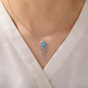 สร้อยคอประดับเพชรและมุกเซอร์คอนรูปผีเสื้อสไตล์วินเทจชุบทอง Jeulia - Product Image 4