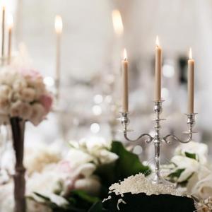 Elegante candelabro de plata con 3 brazos, perfecto para bodas y decoración del hogar, características brillantes, diseño duradero - Product Image 2