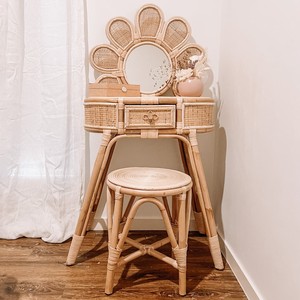 Tocadores de maquillaje con espejo de ratán con lindo diseño de flores, muebles ecológicos, juego de mesa y silla para niños - Product Image 2