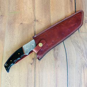 Cuchillo de Supervivencia Hecho a Mano con Hoja Fija de Acero con Patrón Damasco y Mango Ergonómico para Acampar al Aire Libre, Cocinar y Uso General - Product Image 2