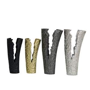 Vase à fleur en métal décoratif fait à la main de luxe Vase d'art moderne artisanal pour les intérieurs de maison élégants - Product Image 5