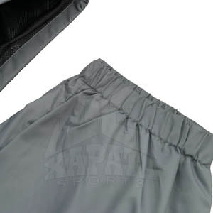 ชุดวอร์มกันลมผู้ชายสีพื้น ดีไซน์เฉพาะตัว สไตล์โดดเด่น ระบายอากาศได้ดี น้ำหนักเบา ผลิตในปากีสถาน ชุดยาวระดับเข่า - Product Image 4