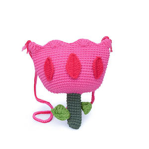 Bolso de hombro cruzado de ganchillo con diseño de tulipán, moderno, portátil, para teléfono móvil, dulce, de capacidad media, hecho a mano con cierre de hebilla. - Product Image 5