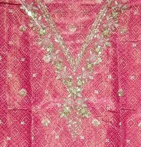 ผ้าไหมซัลวาร์ Kameez สไตล์อินเดียปักด้วยมือดีไซน์เนอร์ทันสมัย - Product Image 2